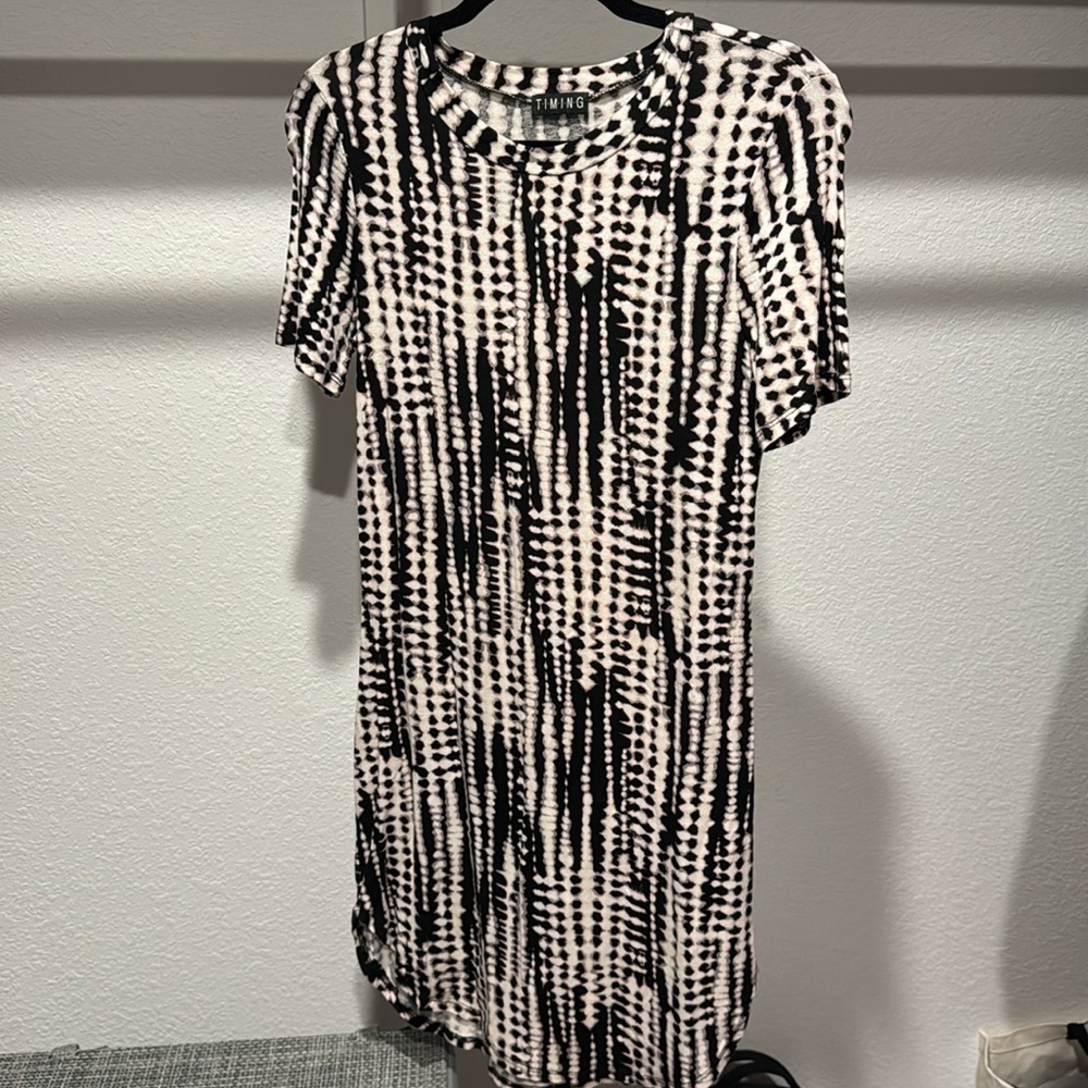 TIMING: Women’s Dress